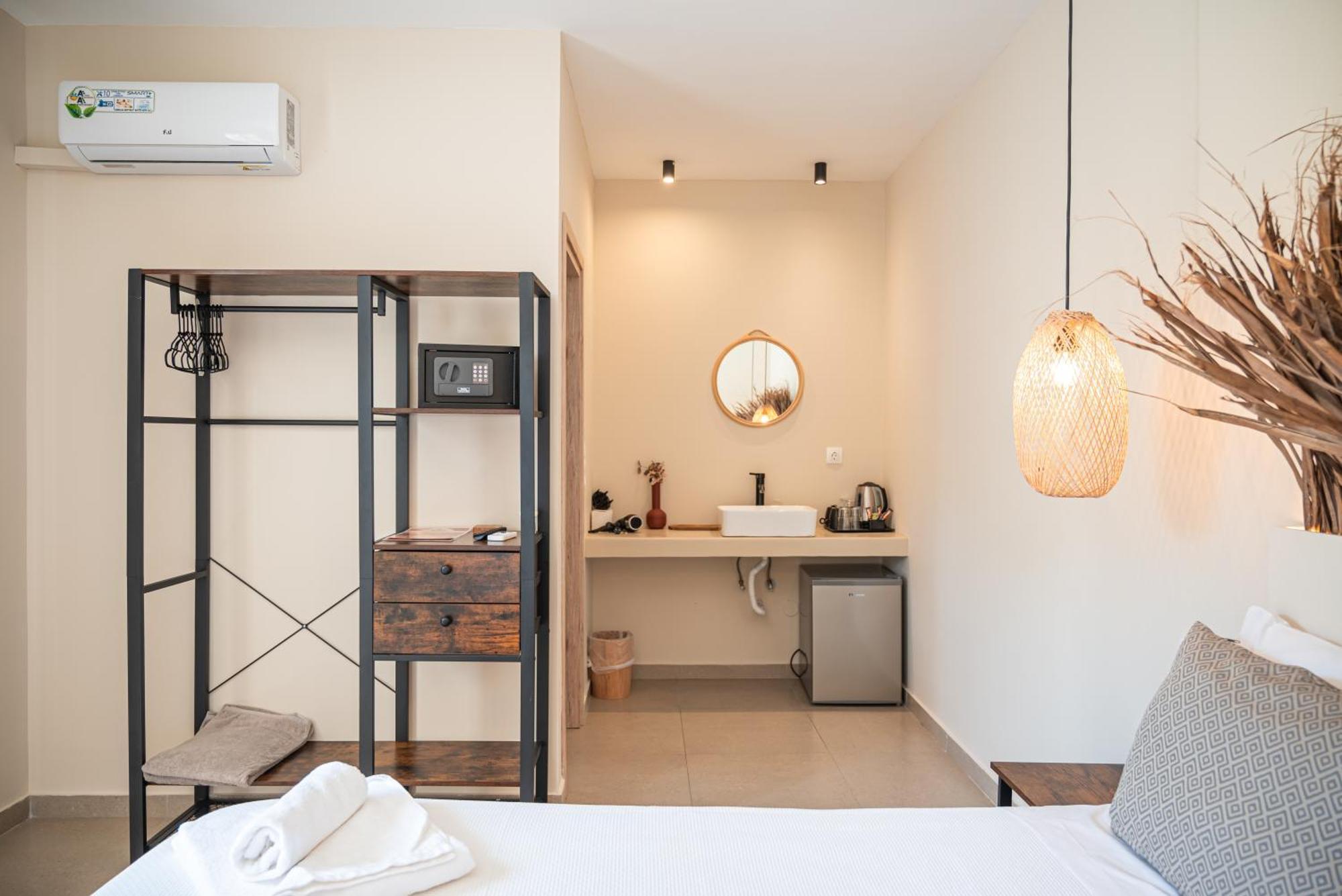 Atma Beach Rooms & Suites Фалираки Экстерьер фото