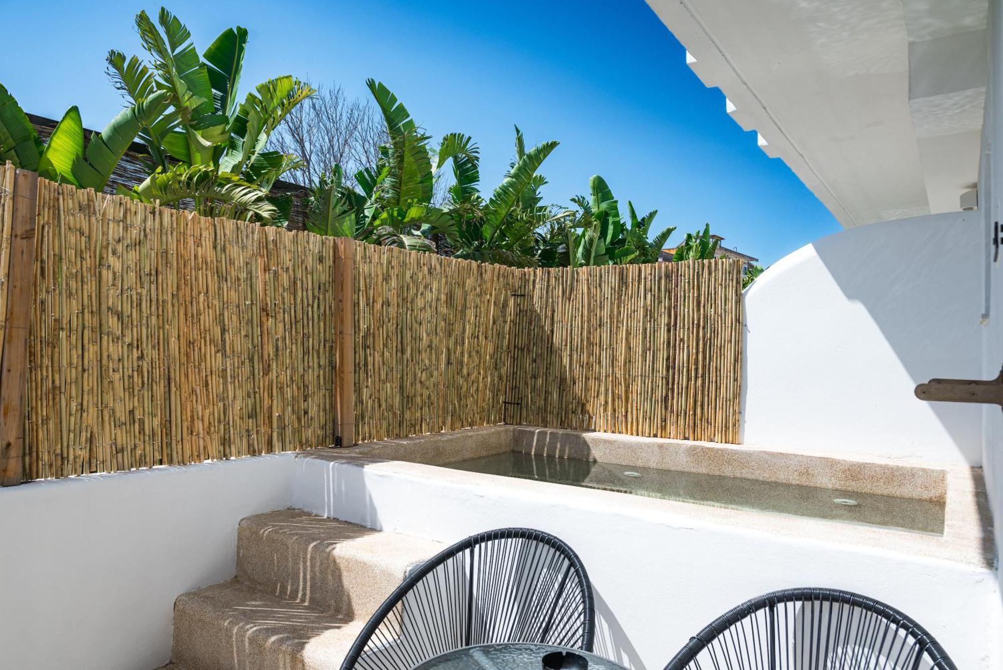 Atma Beach Rooms & Suites Фалираки Экстерьер фото
