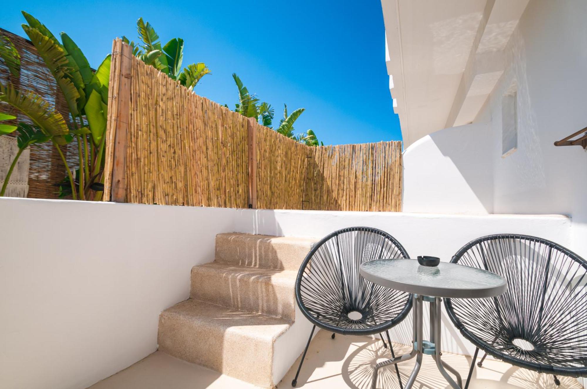 Atma Beach Rooms & Suites Фалираки Экстерьер фото