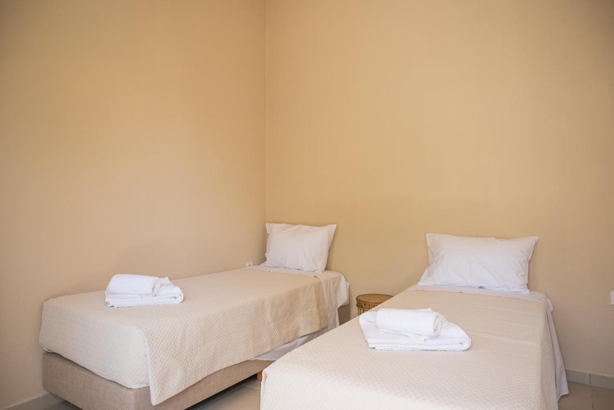 Atma Beach Rooms & Suites Фалираки Экстерьер фото