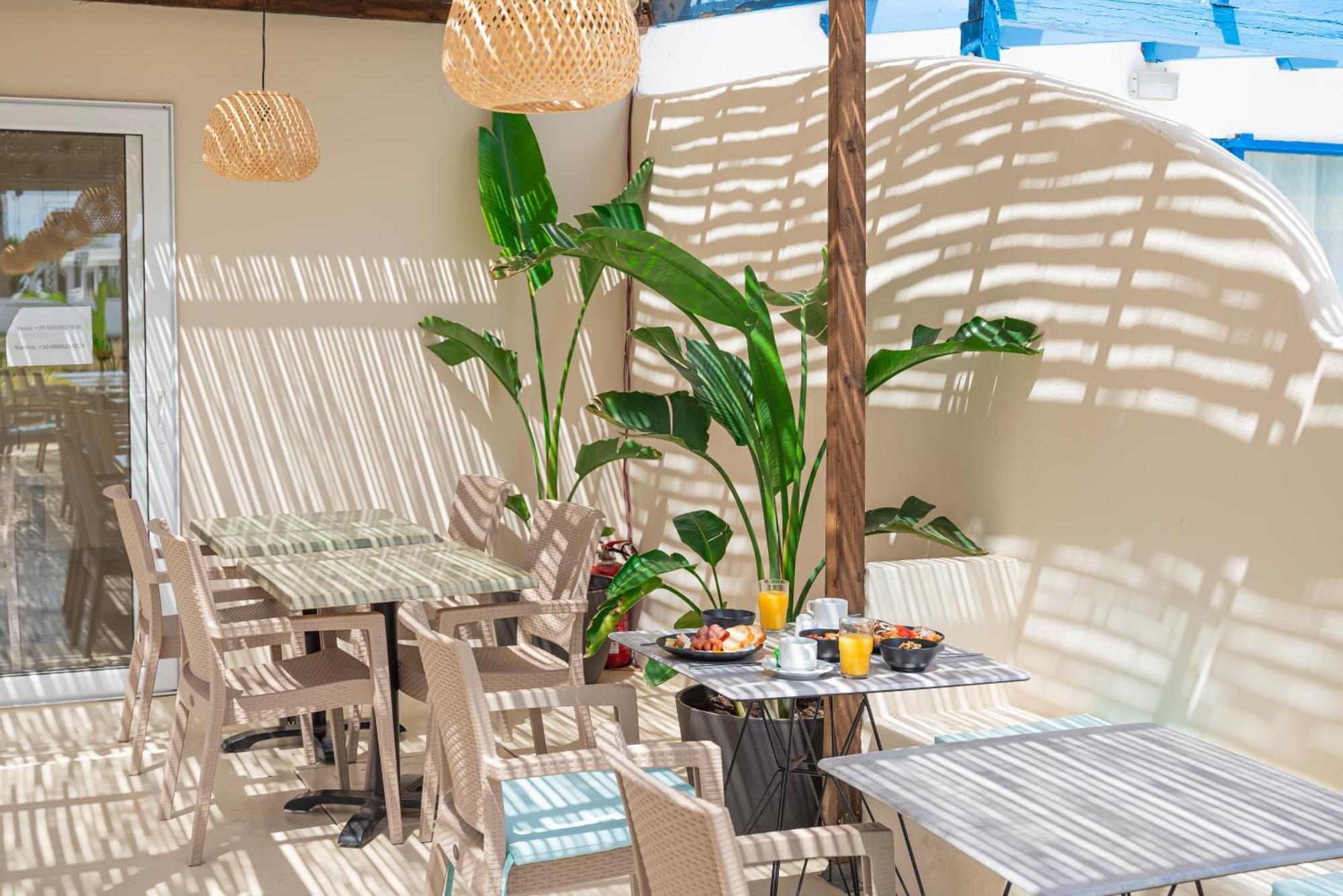 Atma Beach Rooms & Suites Фалираки Экстерьер фото