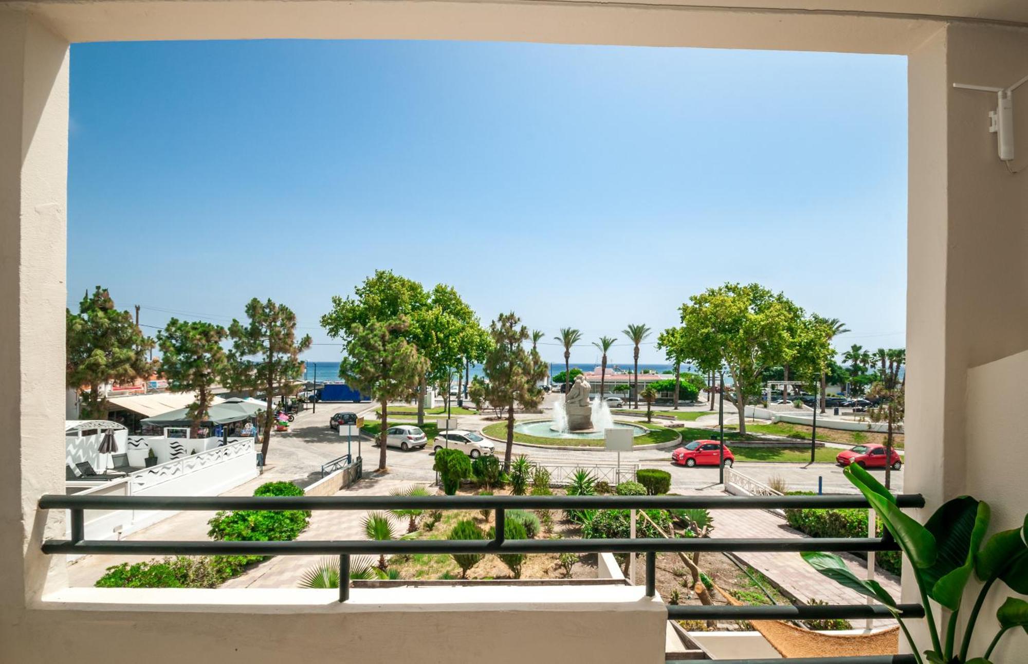 Atma Beach Rooms & Suites Фалираки Экстерьер фото