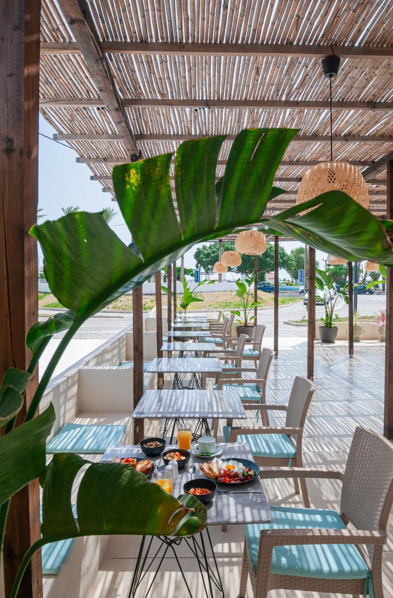 Atma Beach Rooms & Suites Фалираки Экстерьер фото