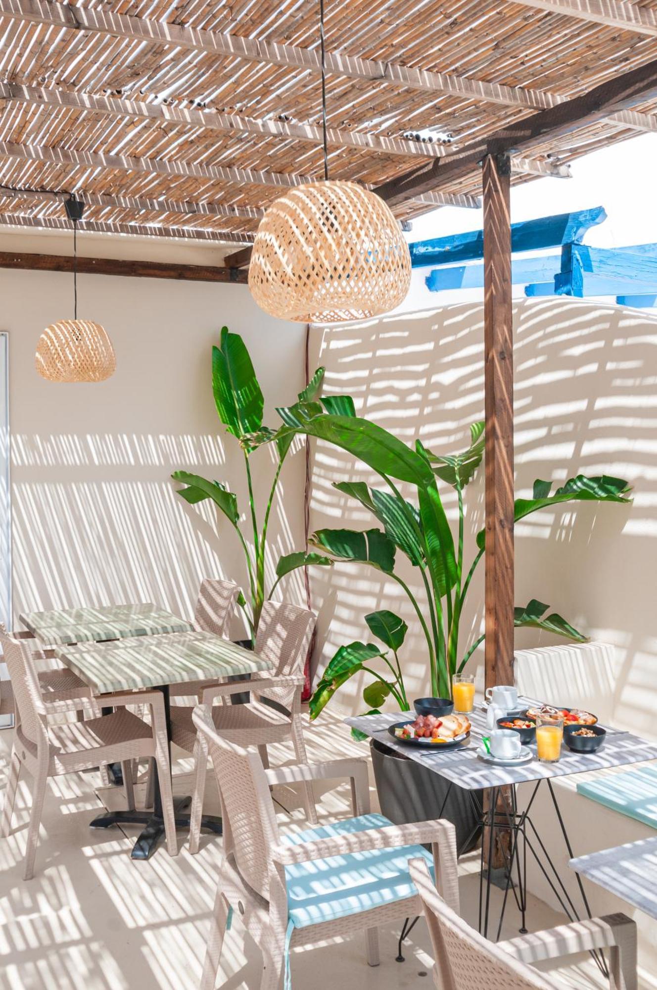 Atma Beach Rooms & Suites Фалираки Экстерьер фото