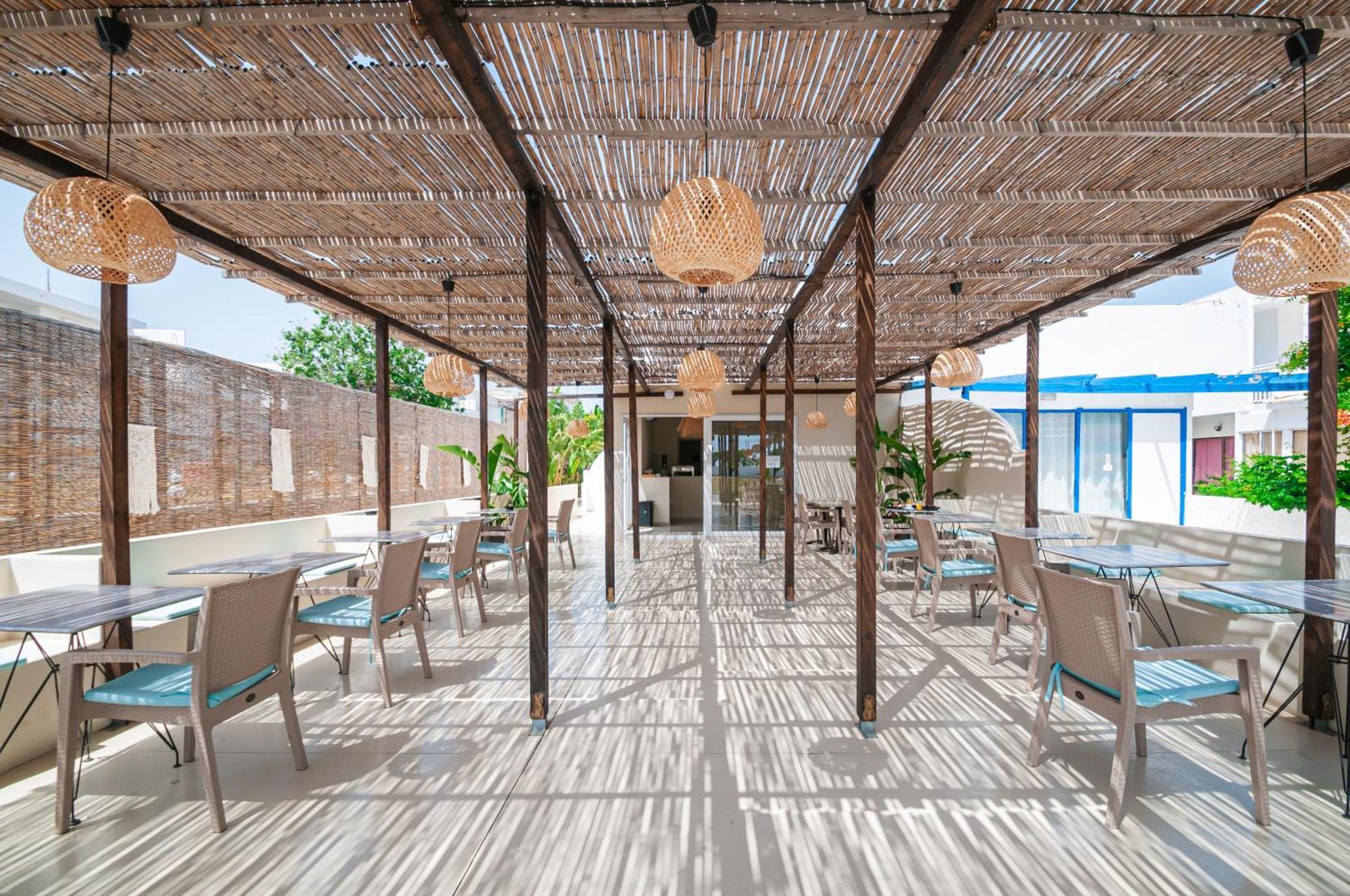 Atma Beach Rooms & Suites Фалираки Экстерьер фото